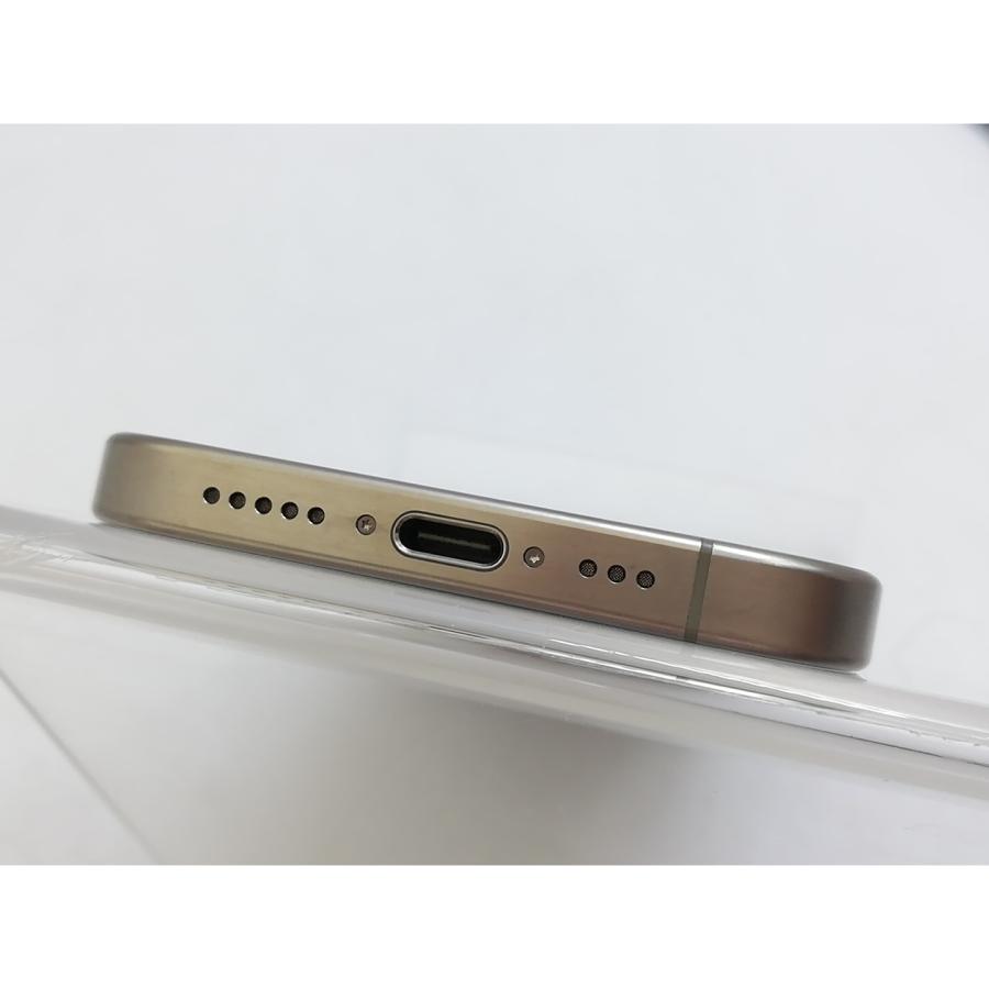 【中古】Apple 国内版 【SIMフリー】 iPhone 15 Pro 256GB ナチュラルチタニウム MTUF3J/A【大宮東口】保証期間１ヶ月【ランクB】の画像