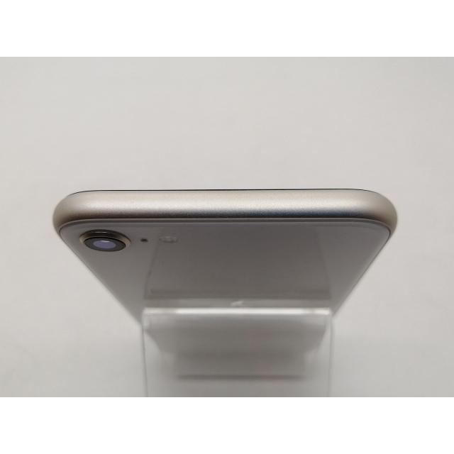 【中古】Apple au 【SIMフリー】 iPhone SE（第3世代） 64GB スターライト MMYD3J/A【札幌南2条】保証期間１ヶ月【ランクA】の画像