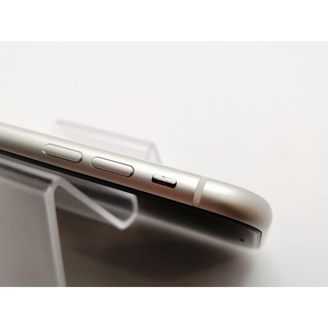 中古】Apple 国内版 【SIMフリー】 iPhone 11 64GB ホワイト MHDC3J/A