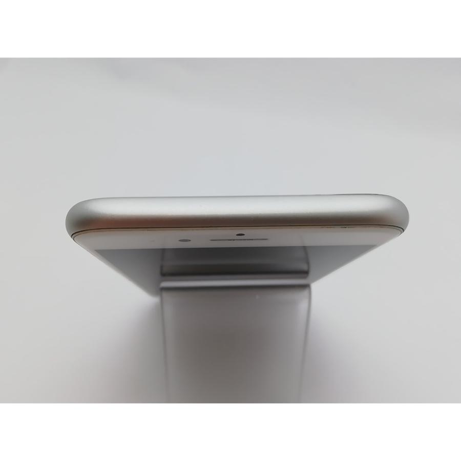 中古】Apple docomo 【SIMロック解除済み】 iPhone 8 64GB シルバー