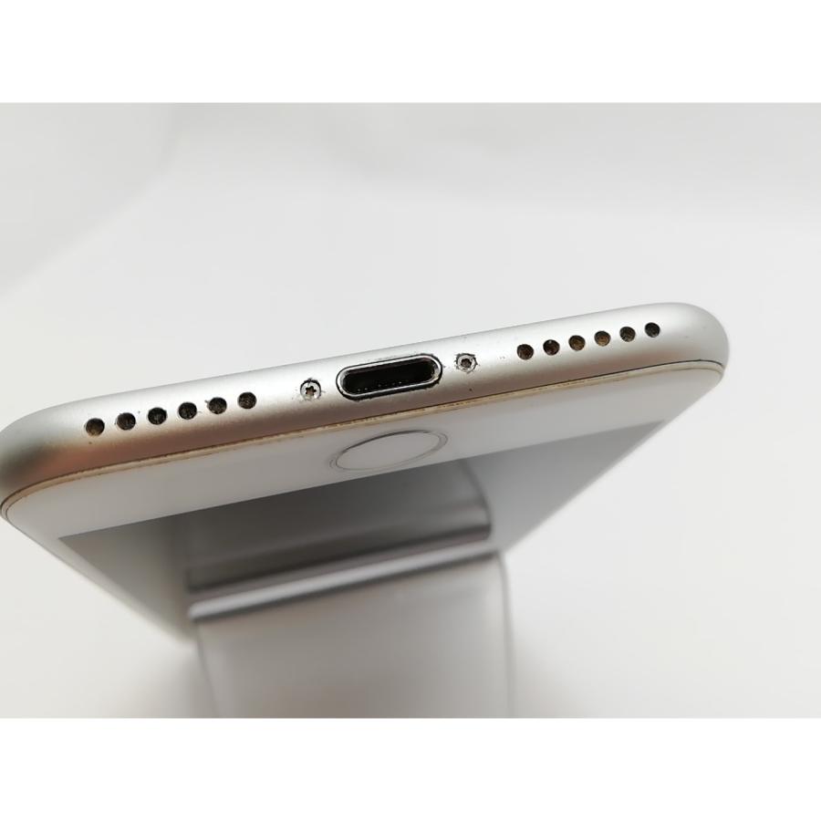 中古】Apple docomo 【SIMロック解除済み】 iPhone 8 64GB シルバー