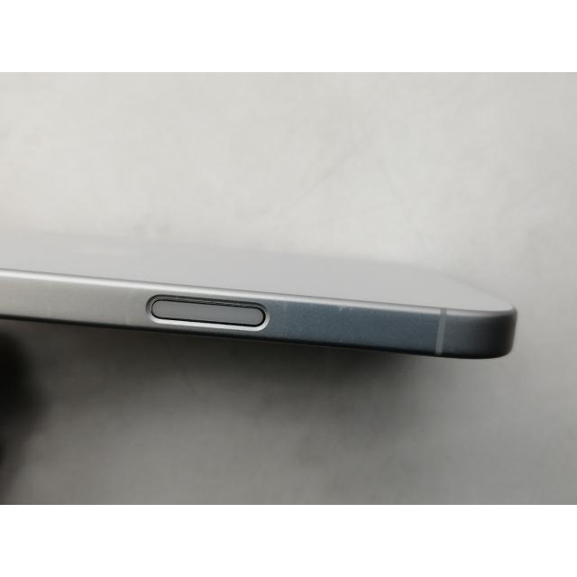 【中古】Apple 国内版 【SIMフリー】 iPhone 17 256GB ホワイト MG684J/A【仙台イービーンズ】保証期間１ヶ月【ランクA】の画像