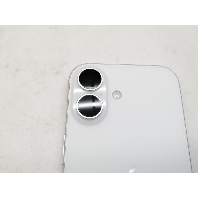 【中古】Apple 国内版 【SIMフリー】 iPhone 17 256GB ホワイト MG684J/A【仙台イービーンズ】保証期間１ヶ月【ランクA】の画像