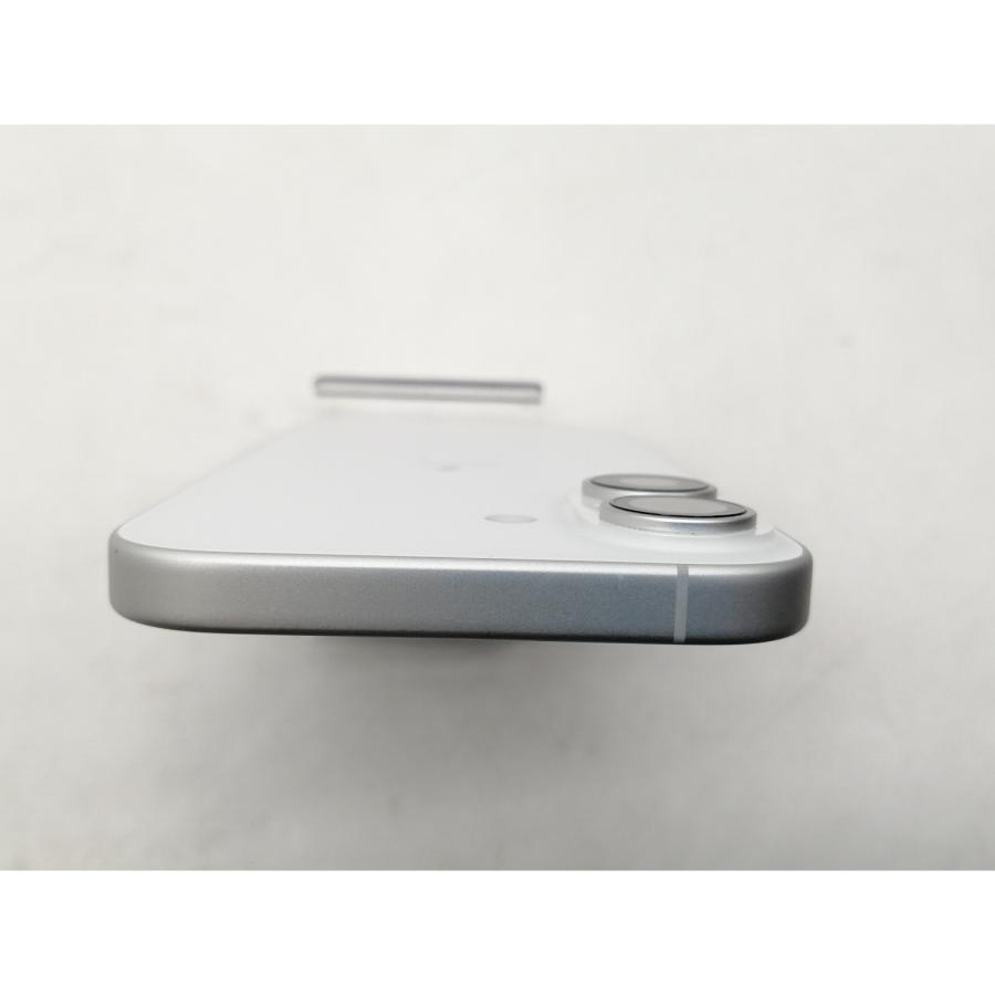 【中古】Apple 国内版 【SIMフリー】 iPhone 17 256GB ホワイト MG684J/A【仙台イービーンズ】保証期間１ヶ月【ランクA】の画像