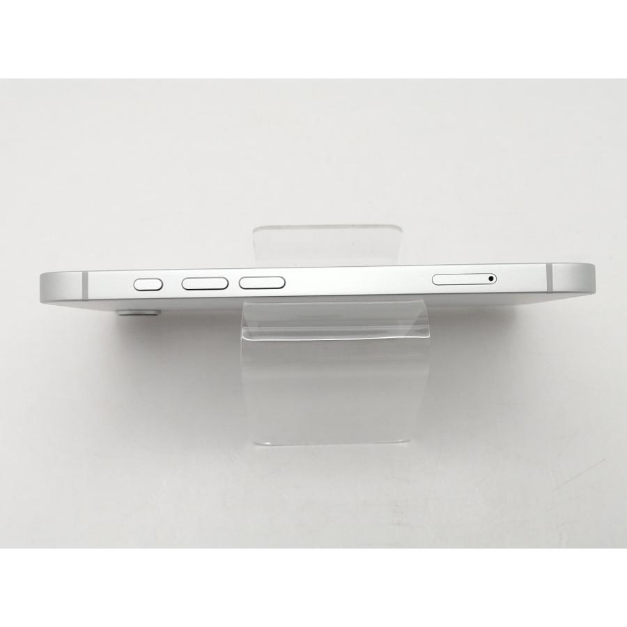 【中古】Apple 国内版 【SIMフリー】 iPhone 16e 128GB ホワイト MD1R4J/A【池袋東口】保証期間１ヶ月【ランクC】の画像