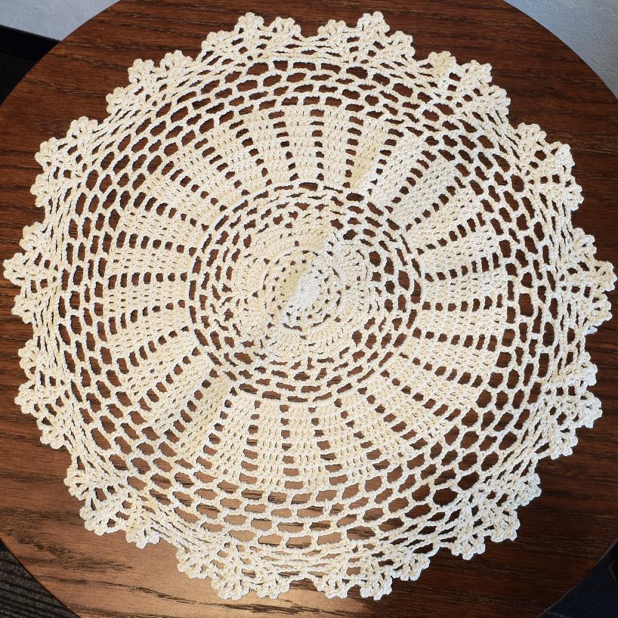 手編みかぎ針編みレース綿糸テーブルマット 織り装飾テーブルプレースマット ラウンドマット LLサイズ 直径40cm :SL275-LL:JANRI通販  - 通販 - Yahoo!ショッピング