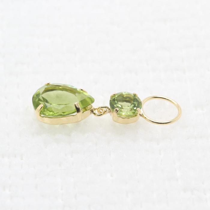 K18 2.2ct ペリドット チャーム ペアシェイプ ワンペア （ピアス