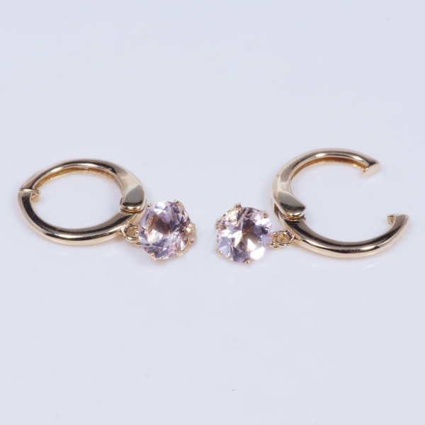 K18 0.8ct モルガナイトピアリング ラウンド 18金 クリスマス ギフト 