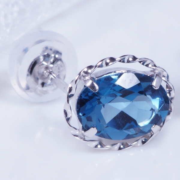 K18WG 1.6ct ロンドンブルートパーズピアス オーバル 18金ホワイト