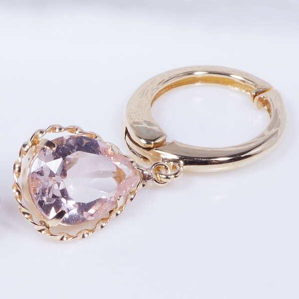 K18 1.6ct モルガナイトピアリング ペアシェイプ 18金 クリスマス