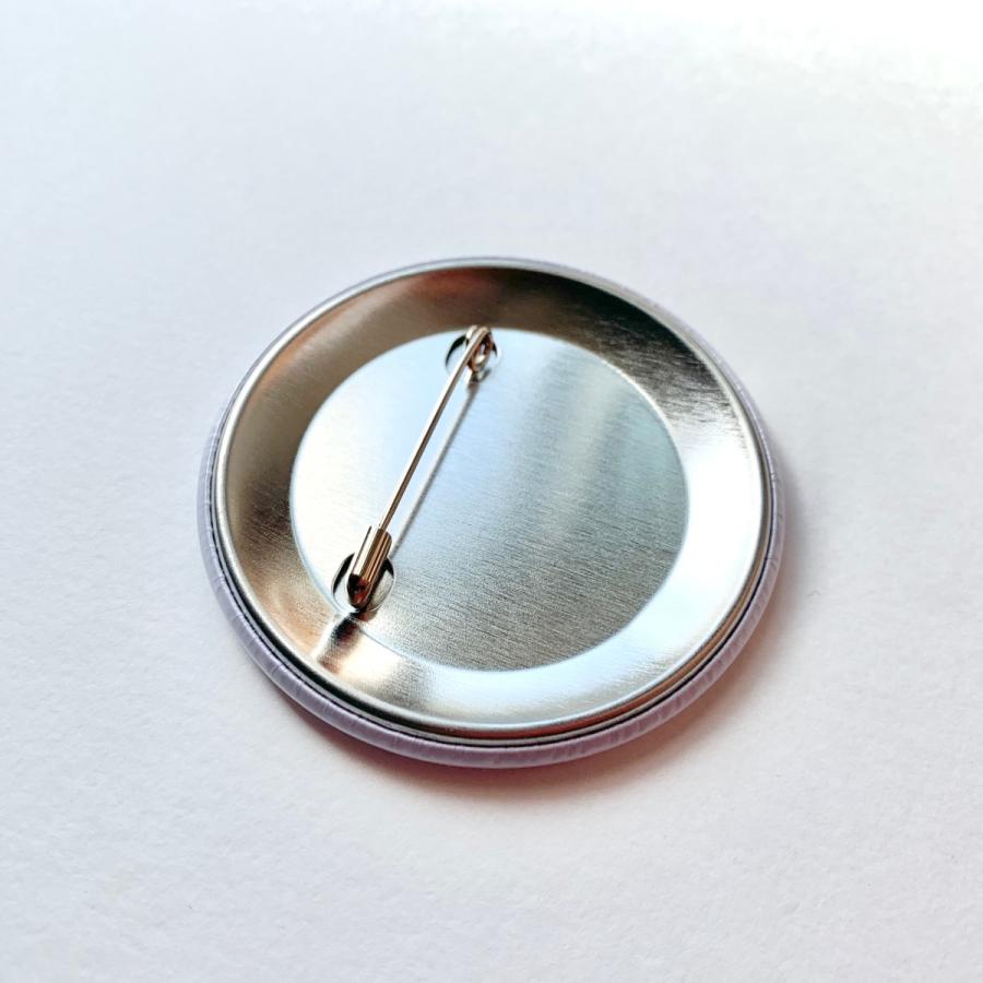 ネズミと注射器の缶バッジ／イエロー（動物実験反対） |  | 02