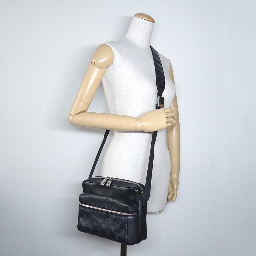ルイ・ヴィトン LOUIS VUITTON バッグ アウトドア メッセンジャー PM M30233 ノワール タイガラマ モノグラム エクリプス レザの画像