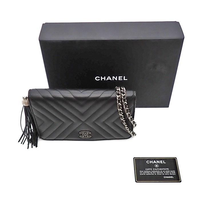 シャネル CHANEL ショルダーバッグ シェブロン チェーンウォレット A70230 2018年製 Vステッチ ブラック カーフスキン_10