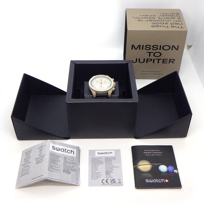 スウォッチ×オメガ Swatch×OMEGA 腕時計 スピードマスター ミッショントゥジュピター SO33C100 ベージュ文字盤 クロノグラフ スモの画像