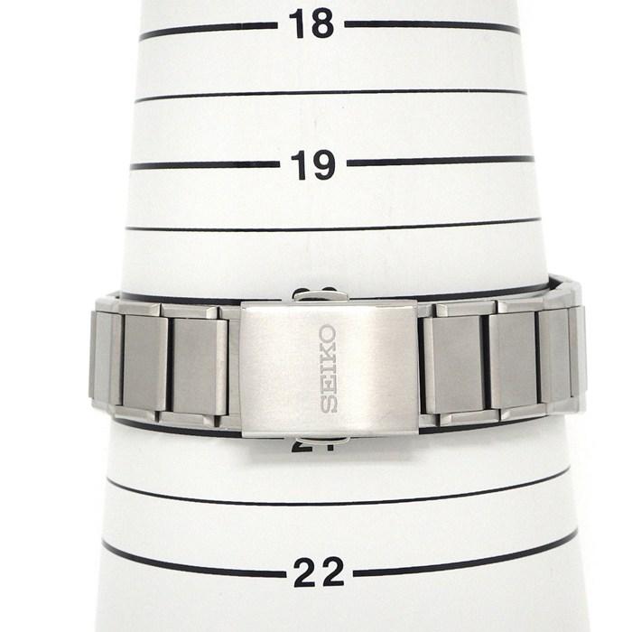セイコー SEIKO 腕時計 アストロン ネクスター SBXD023/3X62-0AE0 デイト パワーリザーブ表示 機内モード 夜光インデックス 夜の画像