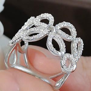 pt900 ダイヤモンド　リング pt900 ダイヤモンド リング