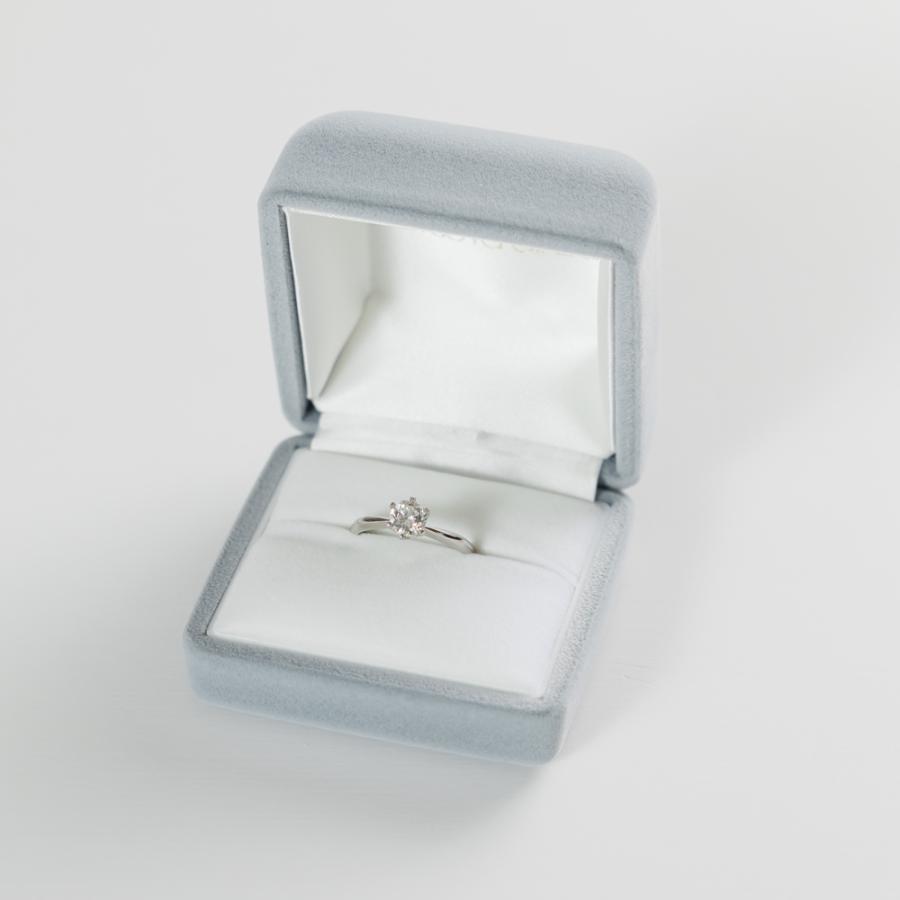 松屋銀座外商部DカラーSIクラス天然ダイヤモンド一粒石リング 0.5ct ※ご注文時、「ストアへのご要望」の欄にご希望のサイズ【8号〜20号】をご入力ください。の画像