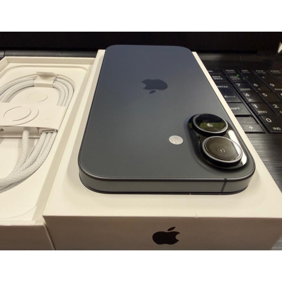 iPhone ☆中古 極美品 バッテリー100％ Apple SIMフリー iPhone17