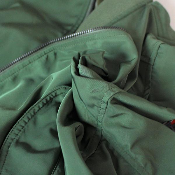 Alpha Industries アルファインダストリーズ ルーズL-2B ライト Alpha Industries アルファインダストリーズ ルーズL-2B ライト