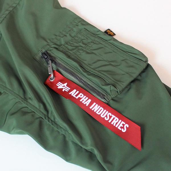 Alpha Industries アルファインダストリーズ ルーズL-2B ライト Alpha Industries アルファインダストリーズ ルーズL-2B ライト