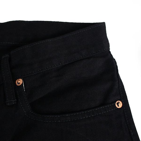 AAKAM ブラックストレートデニム AAKAM ブラックストレートデニム