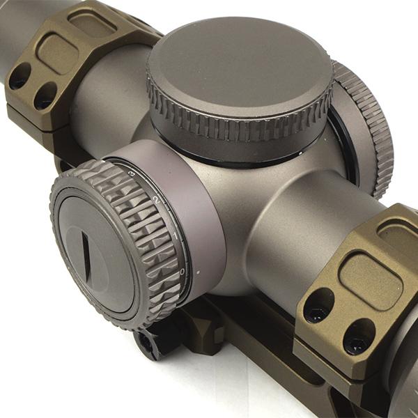 ARROW OPTICS 1-6x24 RAZOR HD GenII-Eタイプ ライフルスコープ マウントセット 4倍率Ver デザートカラー ハードケース付_6