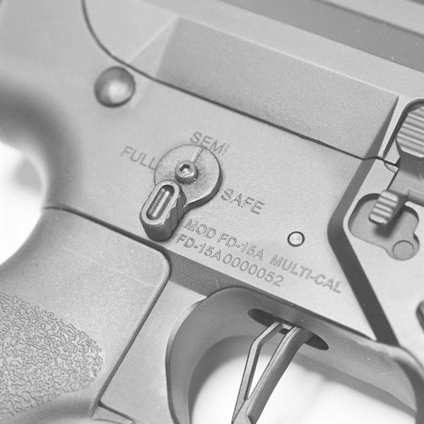 電子トリガー搭載 APS/EMG Falkor Defense Recce 223 Ambi ブラック 電動ガン |  | 02