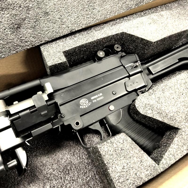 年末年始Bigセール★ 電動ガン Classic Army (クラシックアーミー) M249 MINIMI Mk1 AEG |  | 09