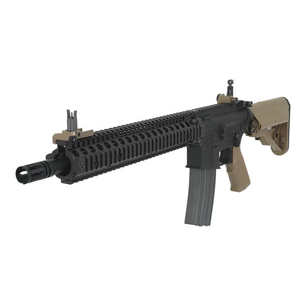 E&C 620E M4A1 RISII SOPMOD Block2 (Kestrel V2 BASIC搭載) 電動ガン (COLT Licensed) |  | 02