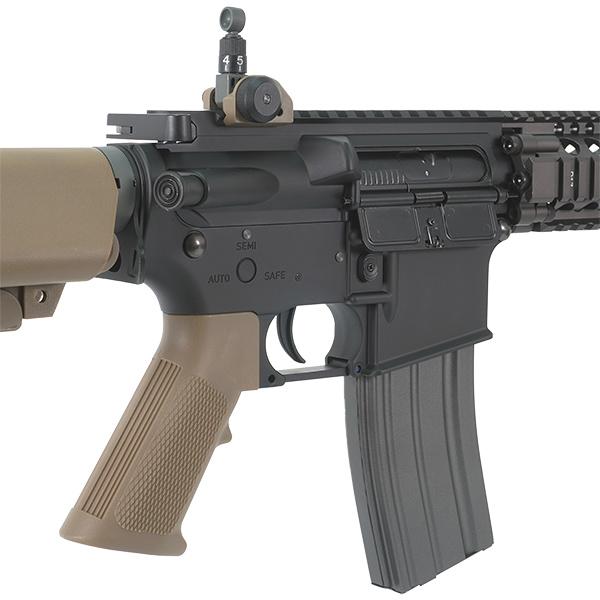 E&C 620E M4A1 RISII SOPMOD Block2 (Kestrel V2 BASIC搭載) 電動ガン (COLT Licensed) |  | 04