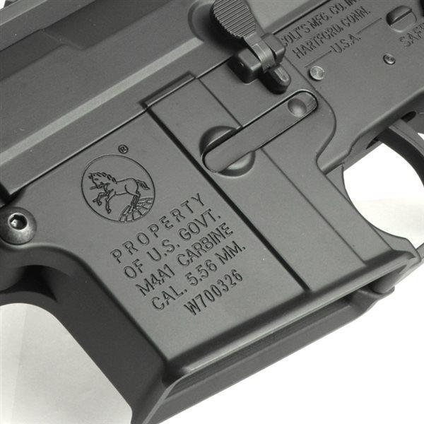 電子トリガー搭載 E&C 861E-1 FORTIS 556 9インチ M-LOK 電動ガン |  | 03