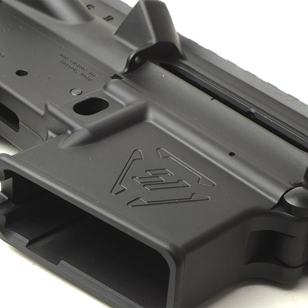 Guns Modify アルミアッパー ＆ ロアレシーバーセット STRIKE INDUSTRIES 刻印 マルイ GBB M4 MWS用 |  | 05