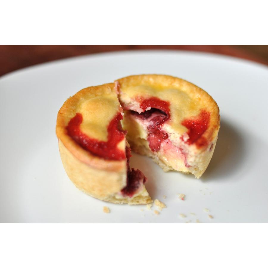 アップルパイ様 手づくりスイートパイ詰合わせ アップルパイ3個、ストロベリー