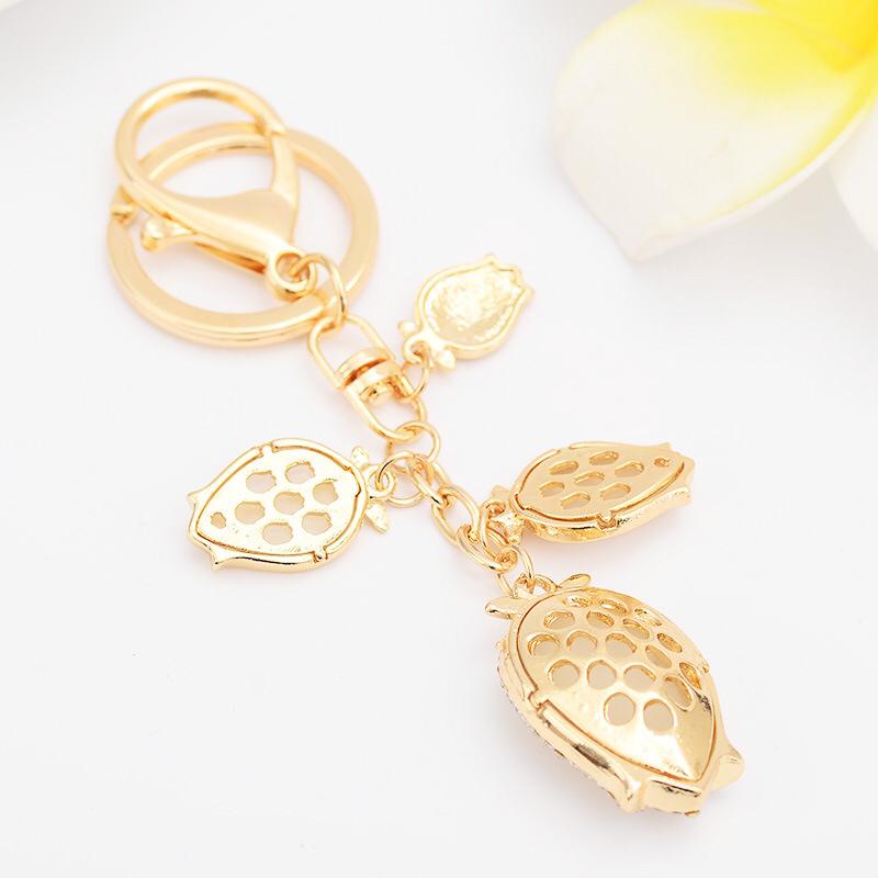 バッグチャーム チューリップ キーホルダー 花の形 キーリング ライン