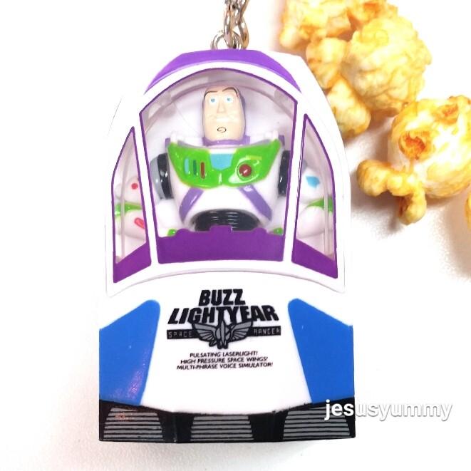 数量は多 財布 帽子 ファッション小物 東京ディズニーリゾート 人気お土産 東京ディズニーリゾート限定 バズ スーベニアポップコーンバケツ ストラップ キーチェーン ディズニーリゾートお土産袋つき Www Threeriversofs Com