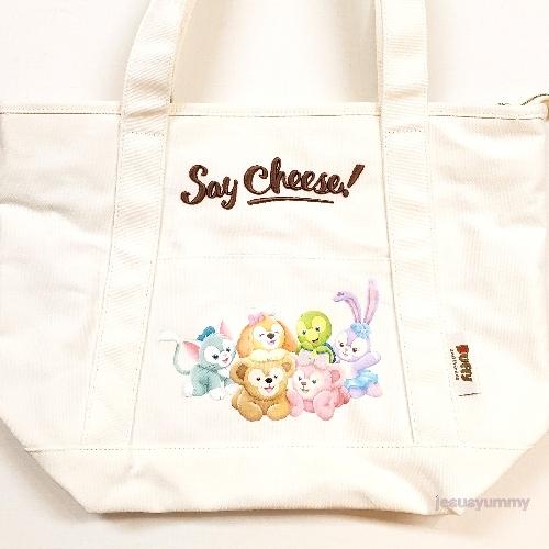 トートバッグ バッグ ダッフィー フレンズのsay Cheese 東京ディズニーシー 限定 お土産 Disney Duffy Jesus Yummy 通販 Yahoo ショッピング