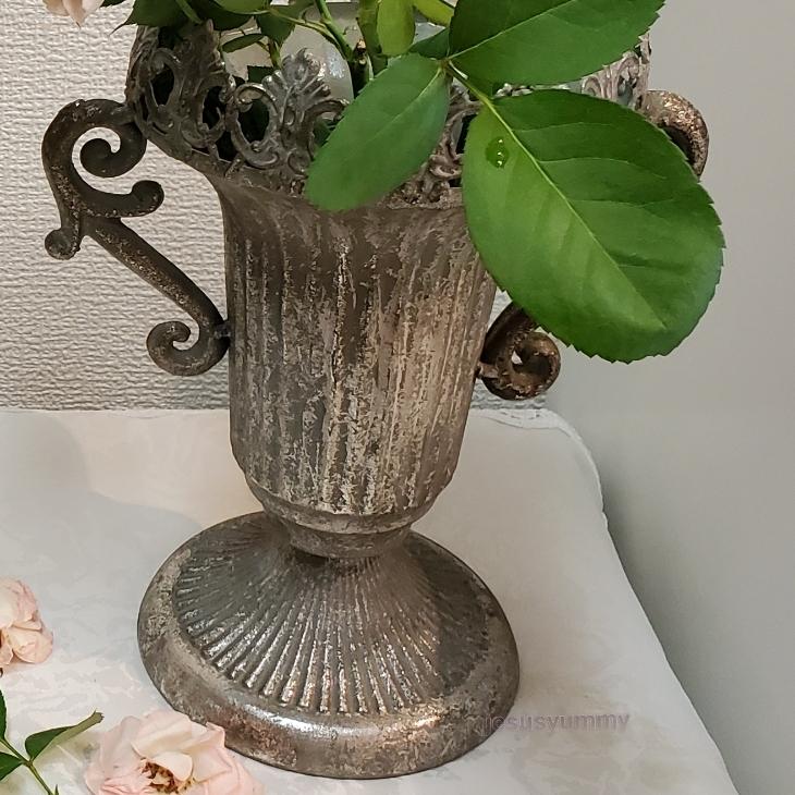 ヨーロピアン】クラッシックインテリア プランター シルバー 花瓶 花器フラワースタンド アンティークフィニッシュ インテリア 雑貨 :paris18226801:JESUS YUMMY - 通販 - Yahoo!ショッピング ヨーロピアン】クラッシックインテリア プランター シルバー 花瓶 花器フラワースタンド アンティークフィニッシュ インテリア 雑貨 :paris18226801:JESUS YUMMY - 通販 - Yahoo!ショッピング