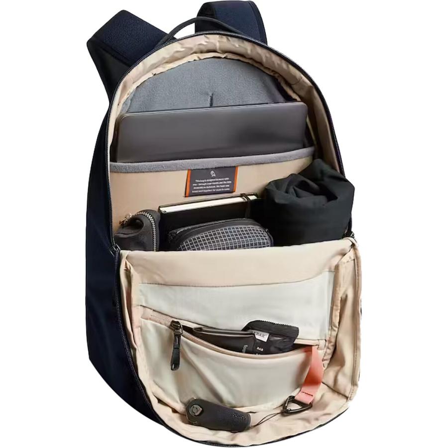 (取寄) ベルロイ ビア バックパック Bellroy Via Backpack Navy Bellroy（ベルロイ） (取寄) ビア バックパック Bellroy Via Backpack