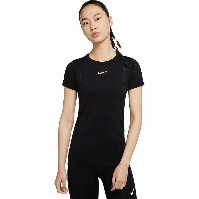 数量は多 取寄 ナイキ レディース インフィニット トップ Nike Women Infinite Short Sleeve Top Black Reflective Silver Nkew0ou Blarefsil ジェットラグyahoo 店 通販 Yahoo ショッピング 絶対的存在へ 手放せない極上 Www Sterlixambiental Com Br