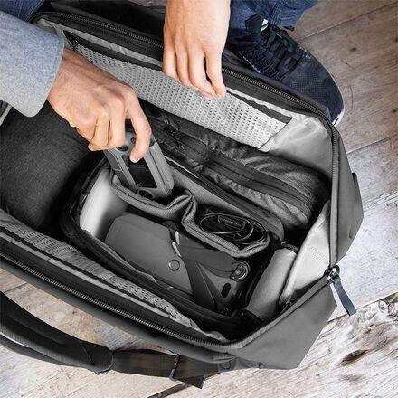 (取寄) ピークデザイン トラベル 65L ダッフルパック Peak Design Travel 65Lの画像