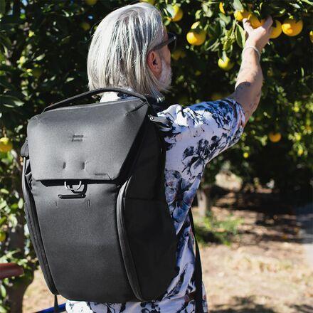 (取寄) ピークデザイン エブリデイ 20L バックパック Peak Design Everyday 20Lの画像