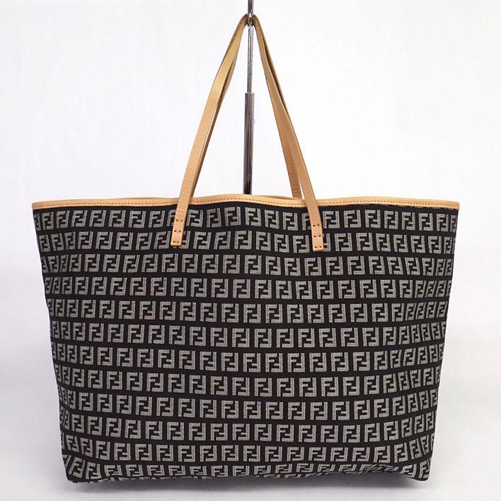 FENDI（フェンディ） 【返品OK】【美品】フェンディ ズッカ柄