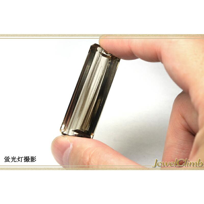 即購入可★ エンジェルヘア・スキャポライト（スカポライト） 宝石 ルース ５３．１０ＣＴ 【NAN3790814452】(134343円)