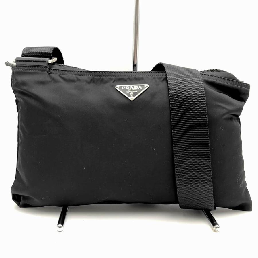 PRADA ブラックナイロンショルダーバッグ PRADA（プラダ） ショルダーバッグ 斜め掛け 横長 薄型 ナイロン