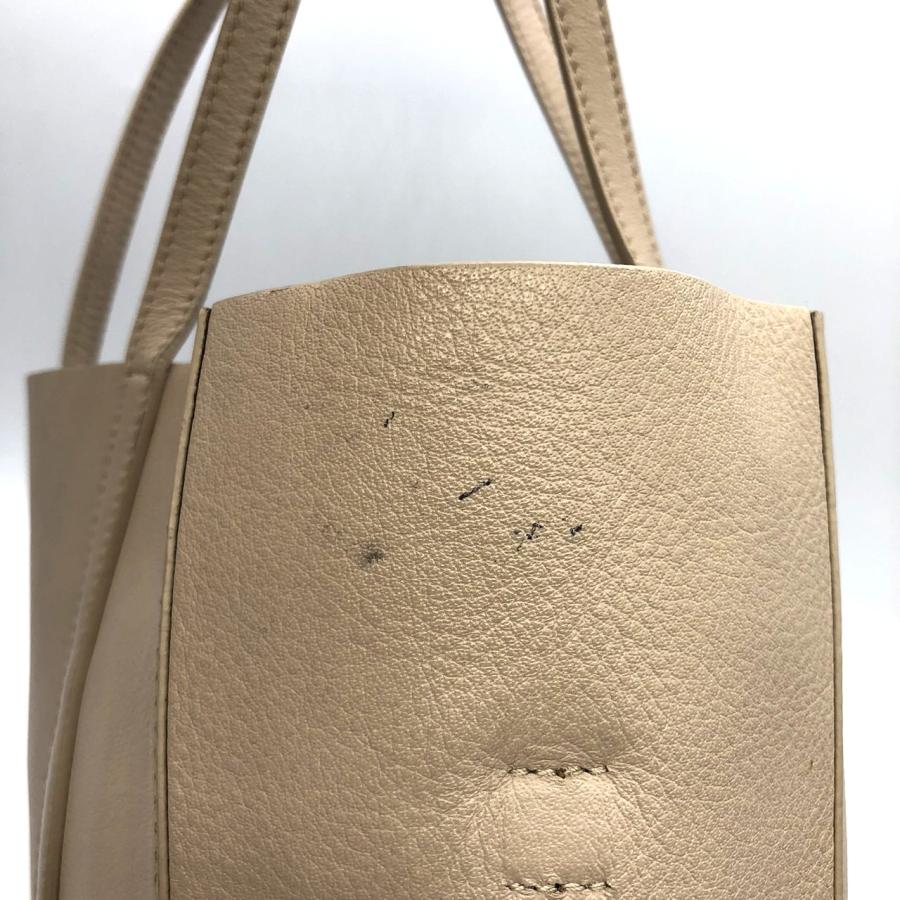 美品BALENCIAGAバレンシアガ　レザートートバッグ　ベージュ系 BALENCIAGA バレンシアガ 551810 エブリデイ XS トートバッグ