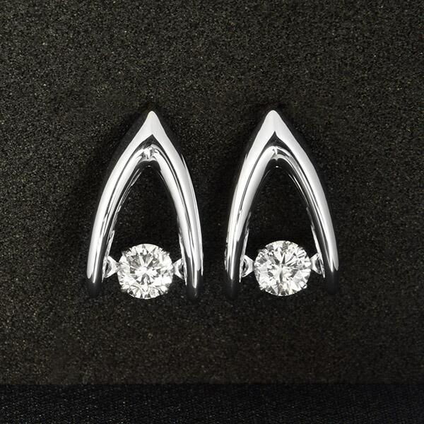 Crossfor NewYork ダンシングストーン ダイヤモンド ピアス 0.5ct 