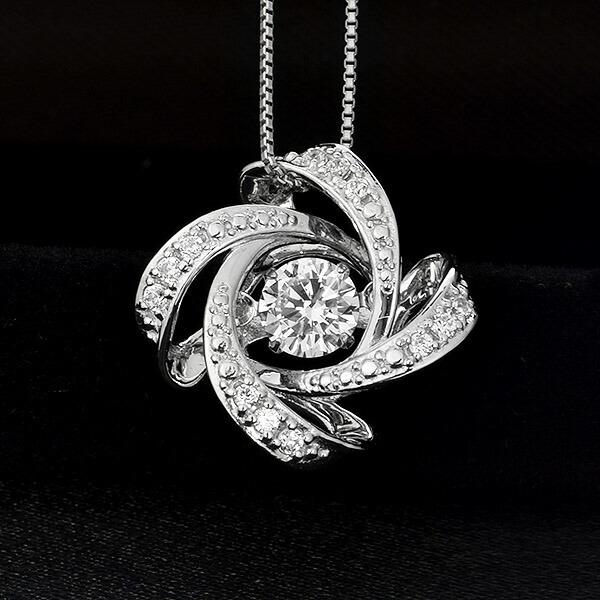 Crossfor NewYork ダンシングストーン ダイヤモンド ネックレス 0.3ct 