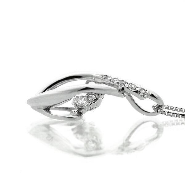 ダンシングストーン ダイヤモンド ネックレス 0.3ct プラチナ Pt900 揺れる ネックレス ダンシングダイヤ クロスフォー 正規品 鑑別書付 保証書付の画像