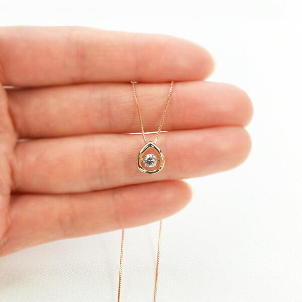 Crossfor NewYork ダンシングストーン ダイヤモンド ネックレス 0.2ct  