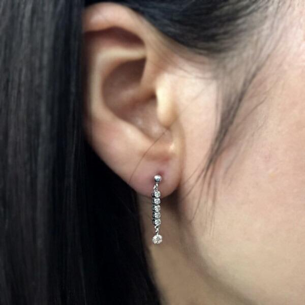 ダイヤモンド ピアス ラインピアス K18 ホワイトゴールド 0.3ct 0.18×0.18ct 揺れる スウィング 鑑別書付 保証書付の画像